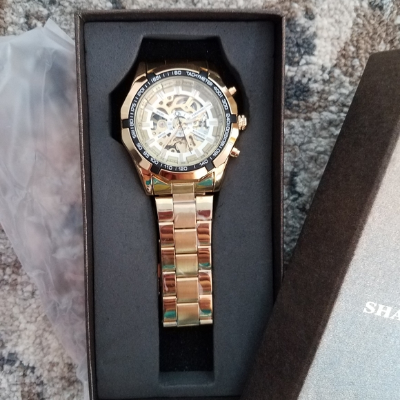 Mens Skeleton Watch - Picture 6 of 9